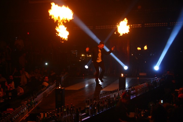 Eller Van Buuren & Chris Jones